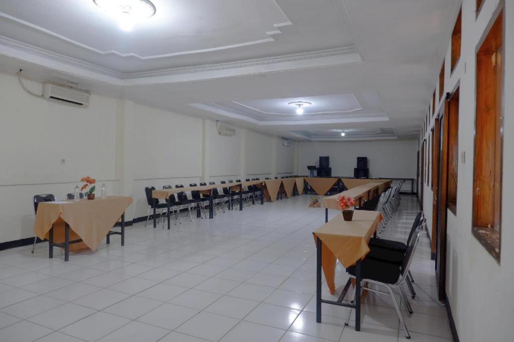 Hotel Tiara Garut Luaran gambar